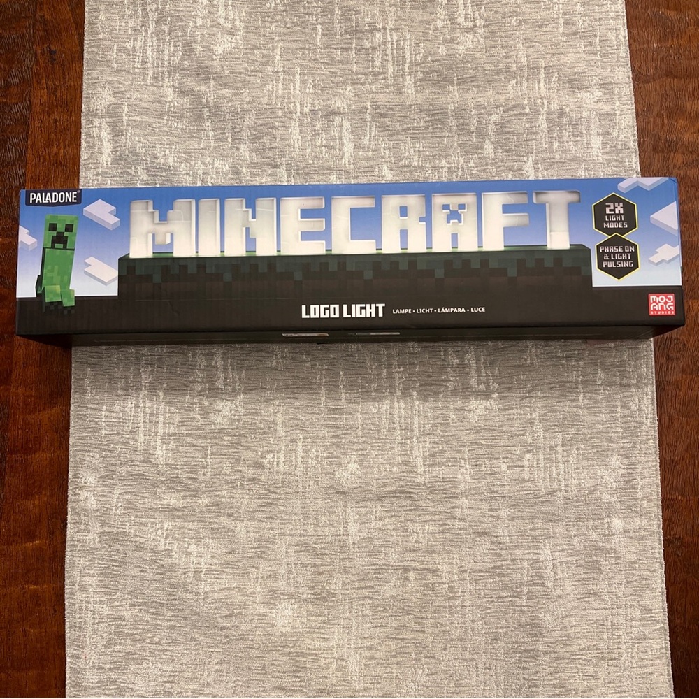 Minecraft Logo Light - Picture 2 of 9